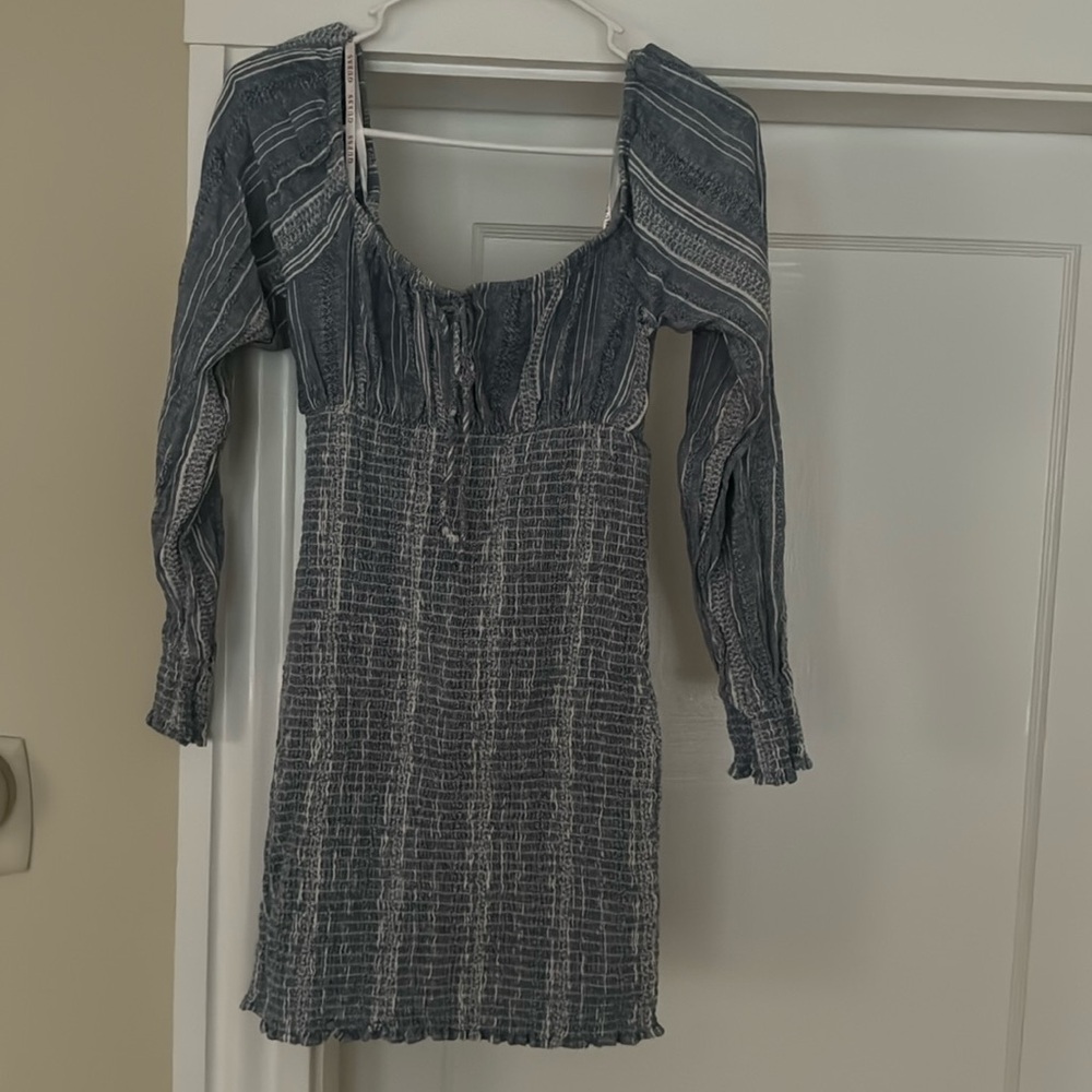 Women’s Guess brand dress, size medium; blue and white